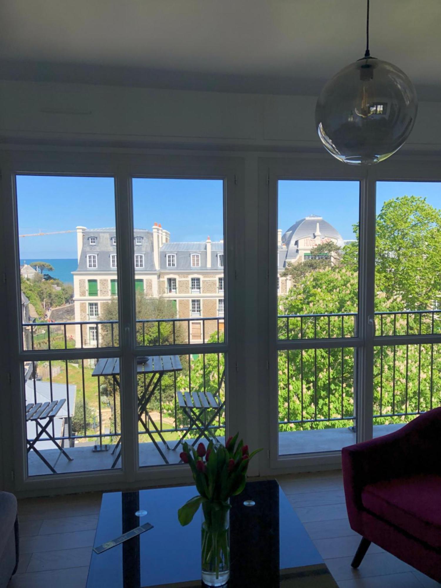 Studio Tout Confort Apercu Mer Dinard Eksteriør billede